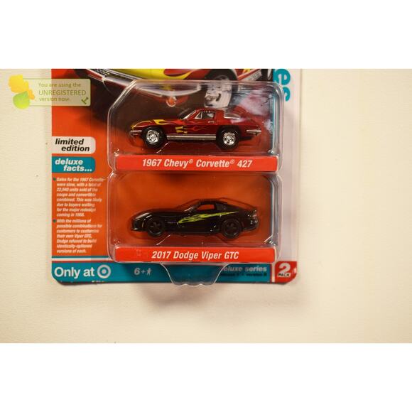 Auto World 2 Pack Flames 1967 Chevy Corvette 427 & 2017 Dodge Viper GTC - Picture 3 of 5